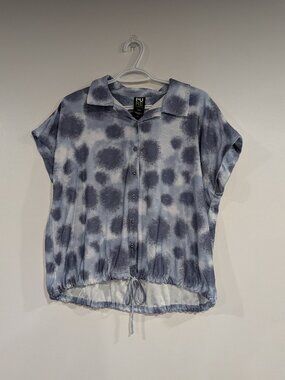 Pure Essence Short Sleeve Button Down Tie Dye Pattern Top Blue White Size Medium